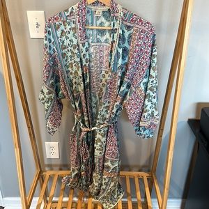 Motherhood maternity robe with pockets